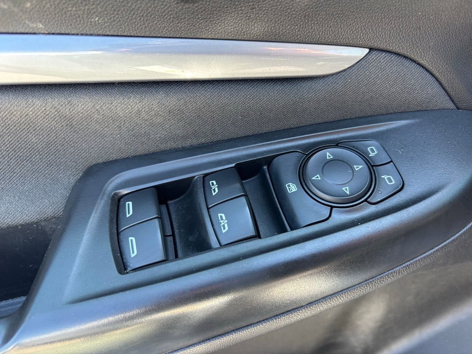 Used 2023 Chevrolet Bolt EUV LT FWD image 17