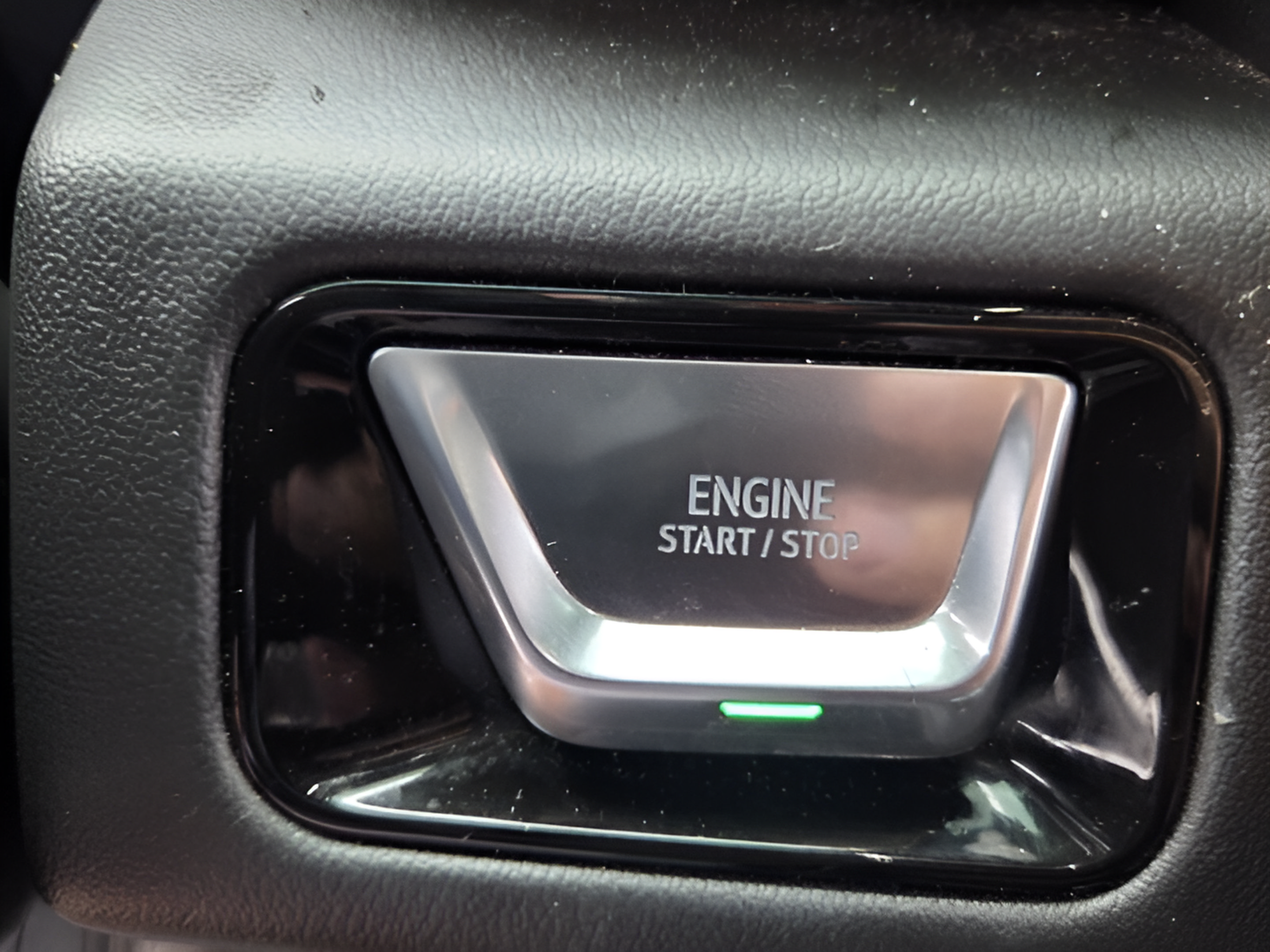 Used 2025 GMC Yukon XL Elevation AWD/4WD image 24