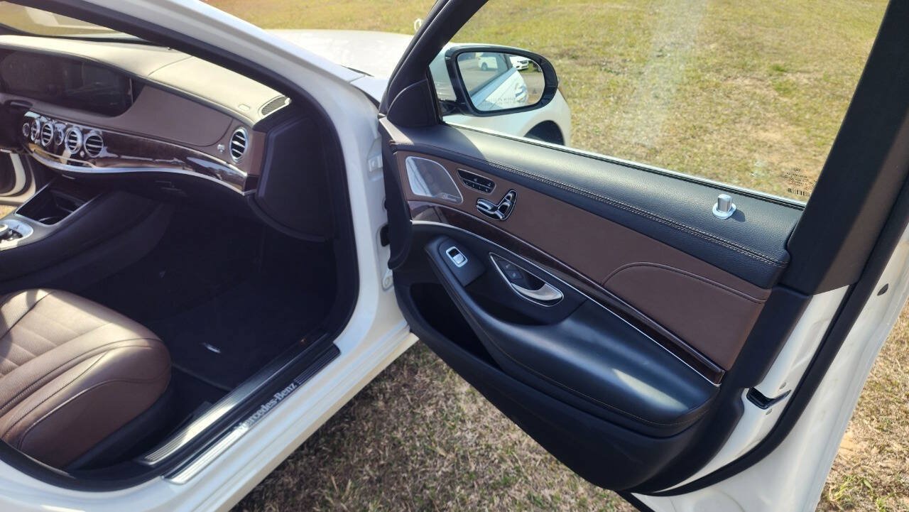 Used 2018 Mercedes-Benz S 560 Sedan image 37