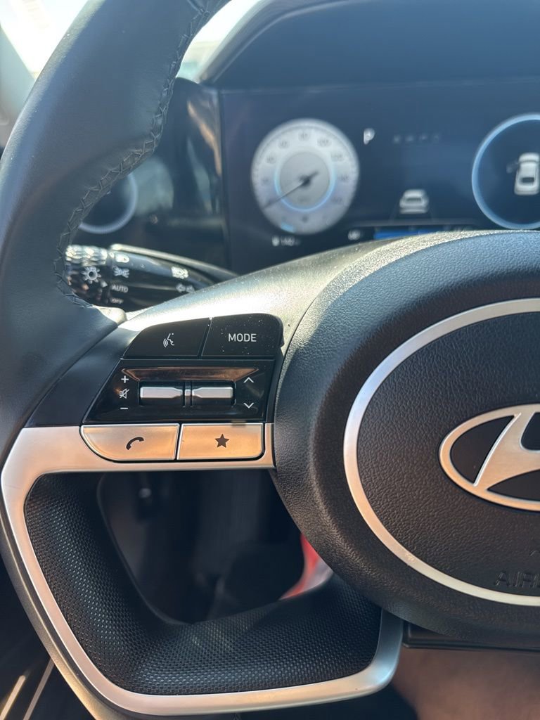 Used 2025 Hyundai Elantra SEL FWD image 18