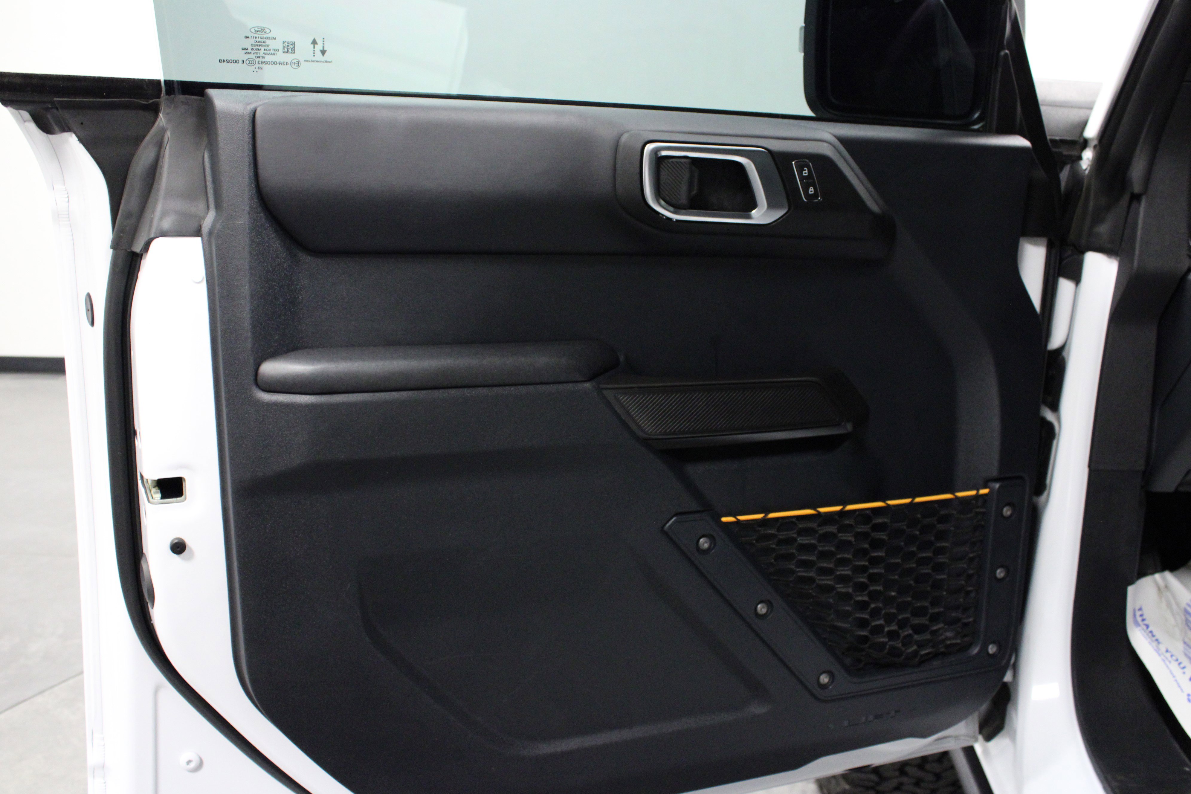 Used 2024 Ford Bronco Badlands image 11