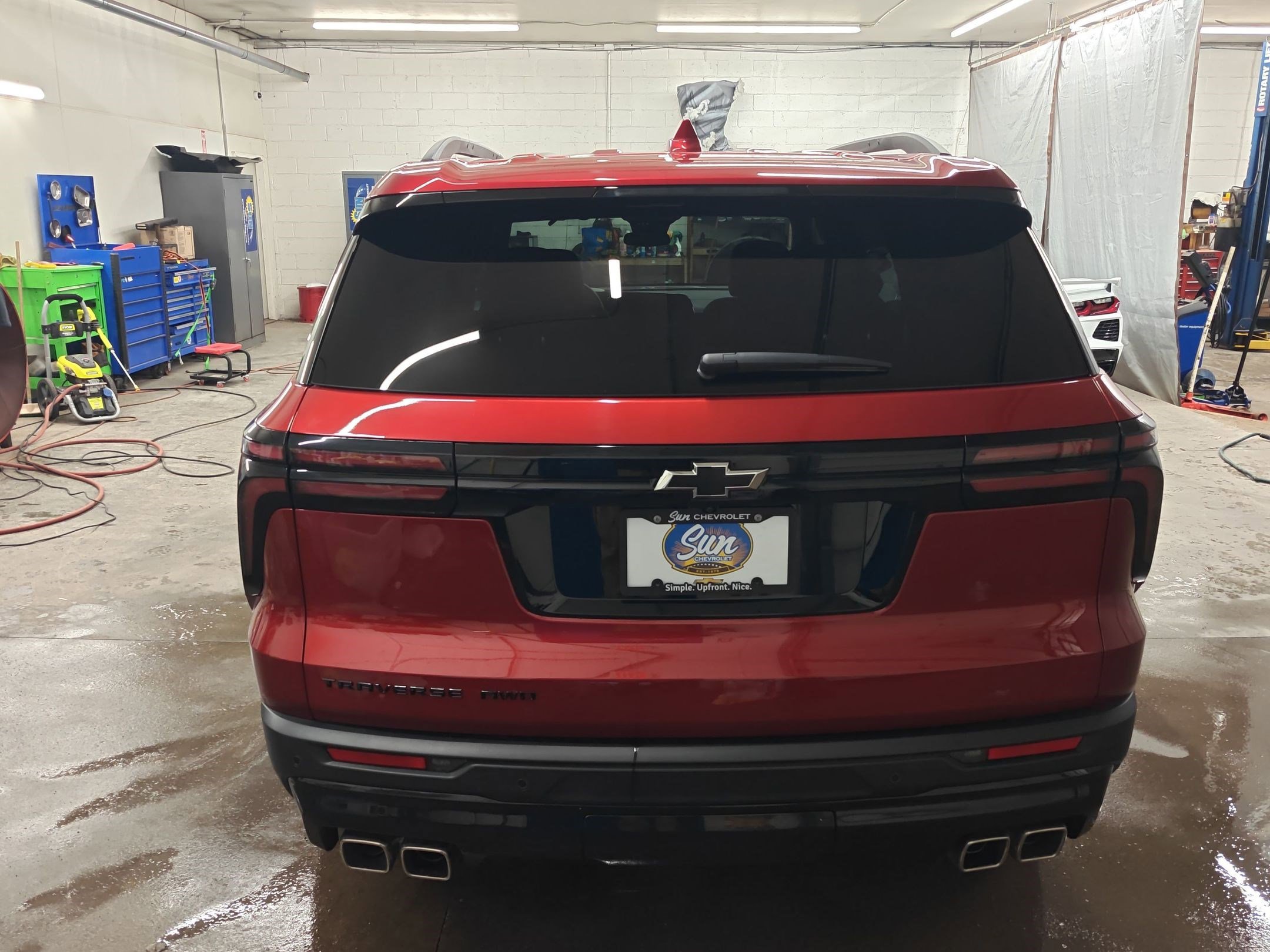 Used 2025 Chevrolet Traverse LT w/ Midnight/Sport Edition image 10