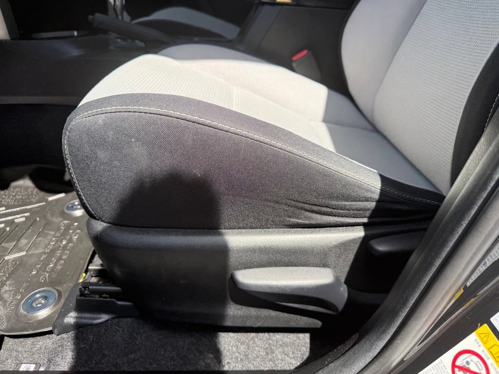 Used 2018 Toyota RAV4 Adventure AWD/4WD image 15