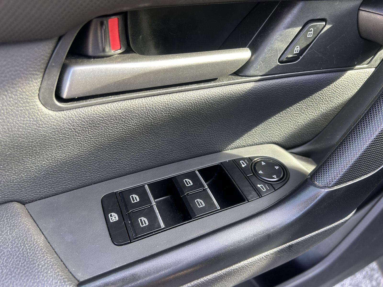 Used 2024 MAZDA CX-50 AWD 2.5 S w/ Preferred Package image 10