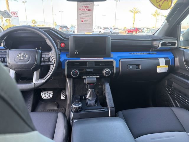 Used 2024 Toyota Tacoma TRD Sport AWD/4WD image 14