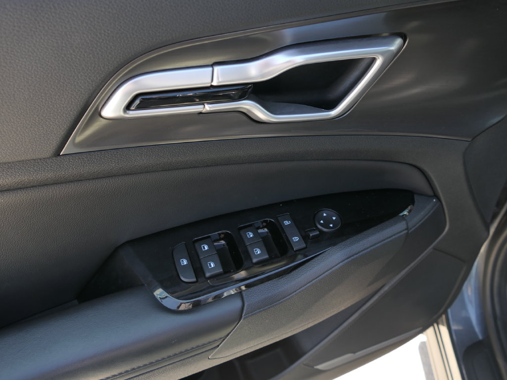 Used 2023 Kia Sportage EX FWD image 13