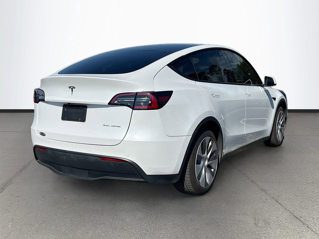 Used 2020 Tesla Model Y Long Range image 7