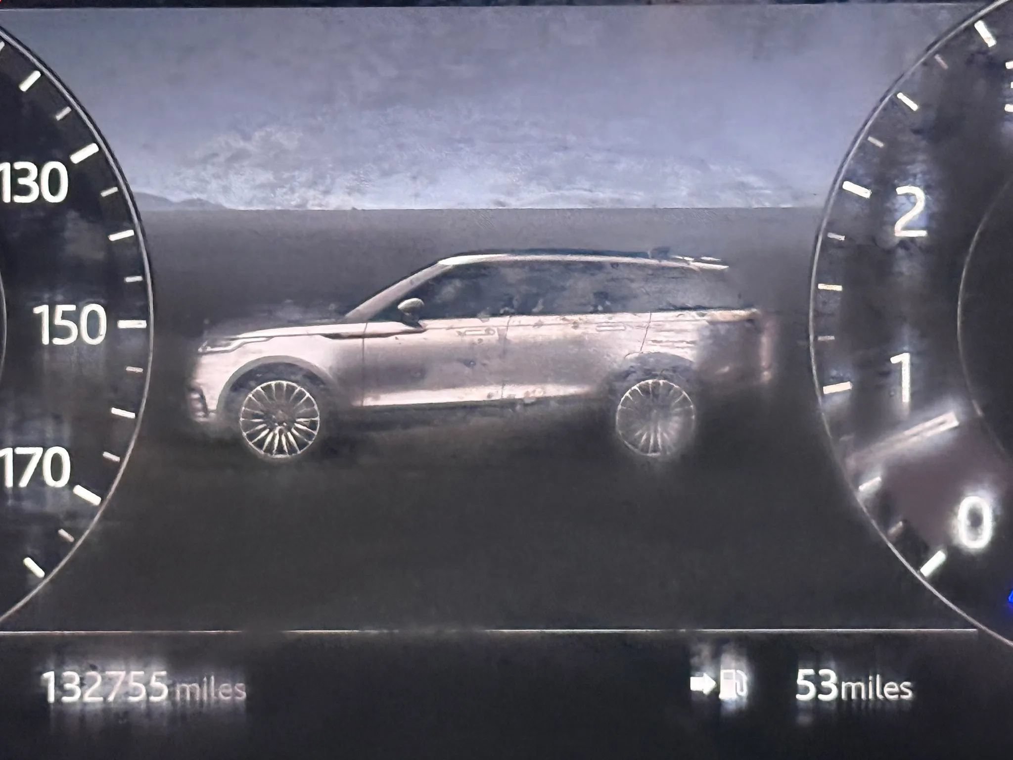 Used 2019 Land Rover Range Rover Velar R-Dynamic SE AWD/4WD image 14