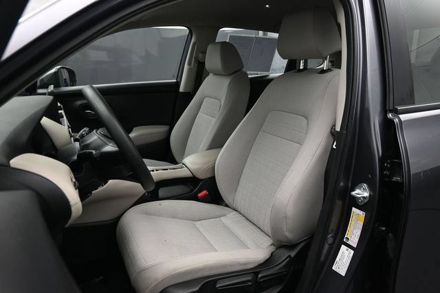 Used 2023 Honda HR-V LX image 5