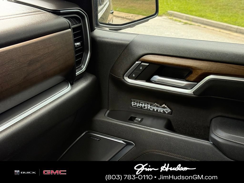 Certified 2025 Chevrolet Silverado 1500 High Country w/ High Country Premium Package AWD/4WD image 35
