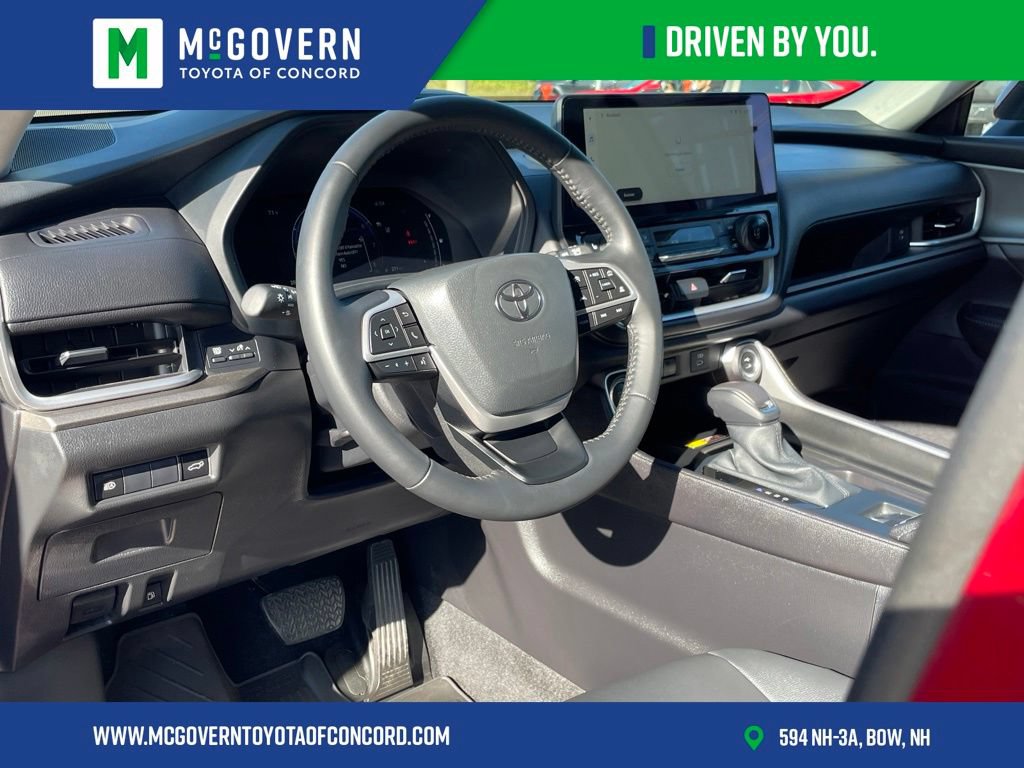 Used 2026 Toyota Grand Highlander AWD image 14
