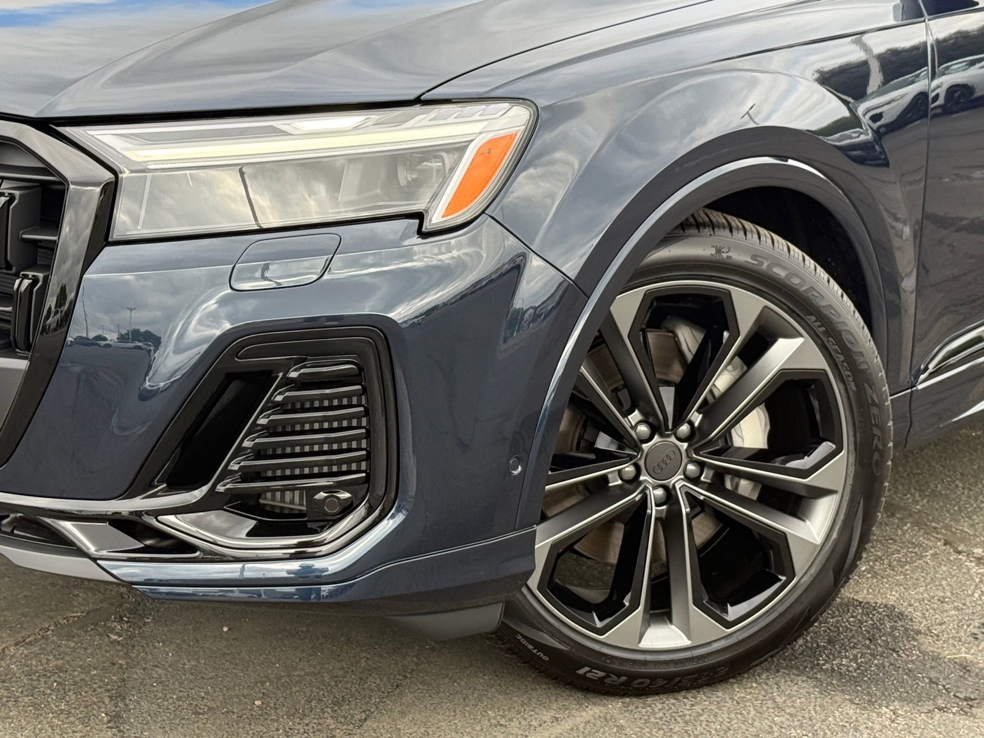 New 2026 Audi Q7 3.0T Premium Plus
