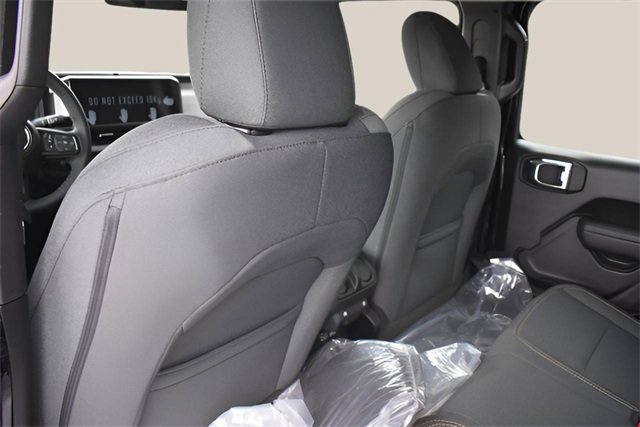 New 2025 Jeep Gladiator Sport image 14