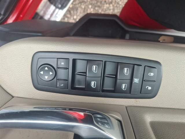 Used 2011 RAM 1500 Big Horn image 17