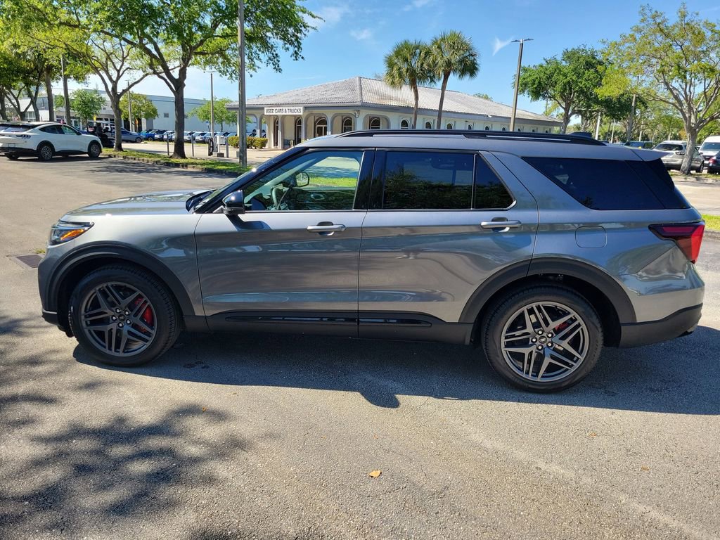 Used 2026 Ford Explorer ST w/ Sun And Sound Package RWD image 8