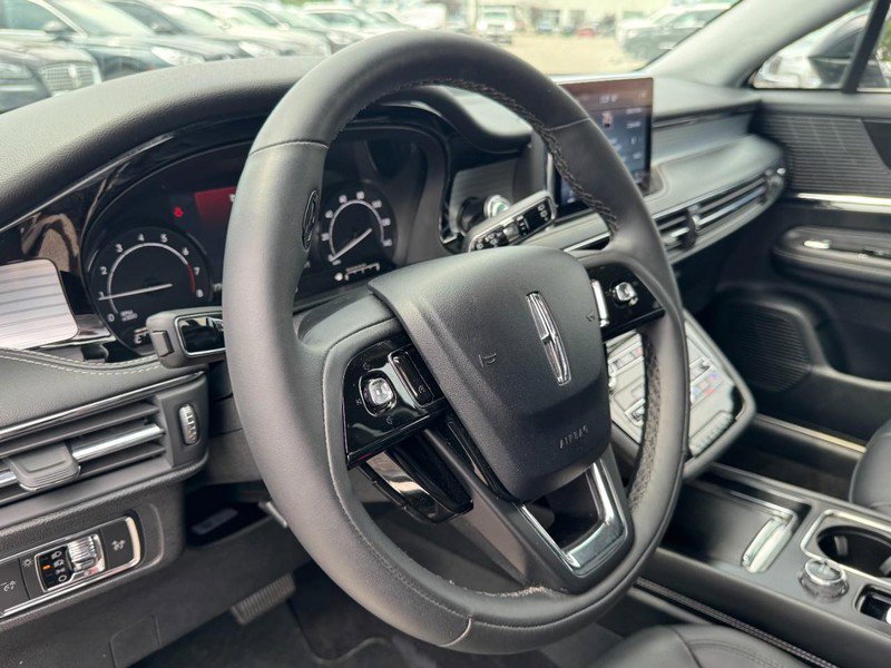 Used 2022 Lincoln Corsair Standard AWD w/ Equipment Group 101A image 15