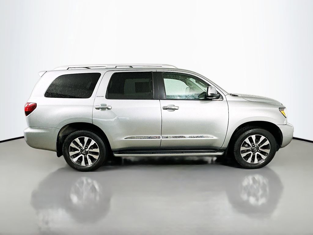 Used 2022 Toyota Sequoia Limited image 7