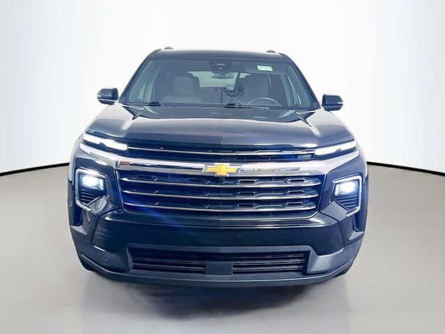Used 2025 Chevrolet Traverse LT AWD/4WD image 2