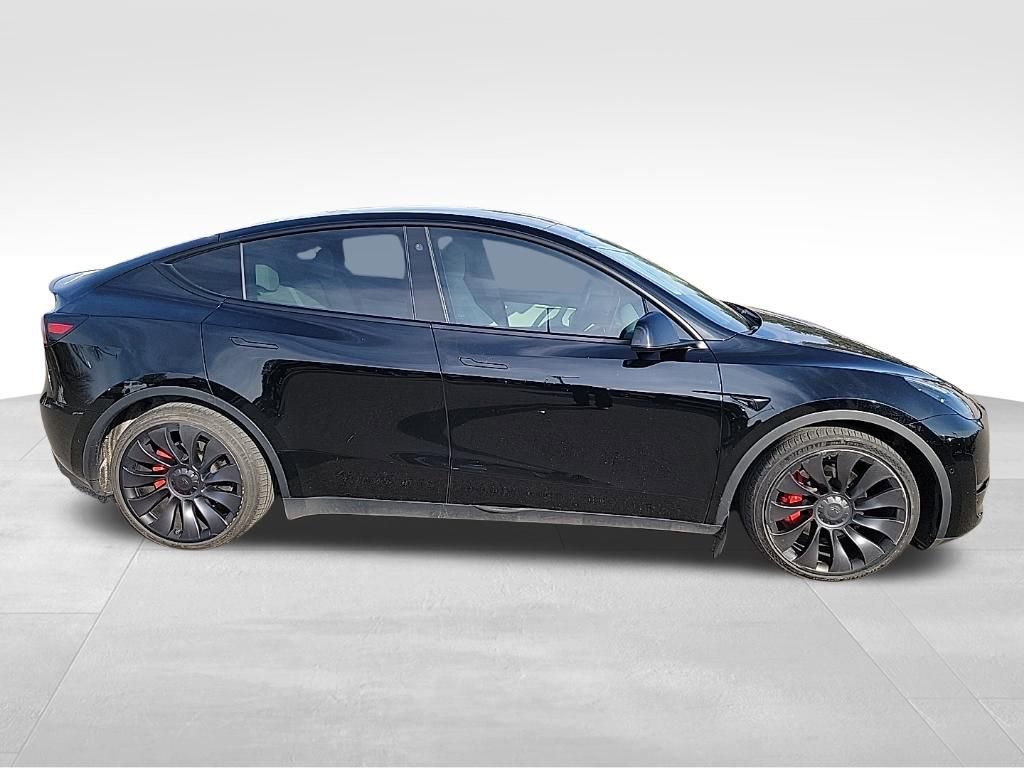 Used 2022 Tesla Model Y Performance image 20