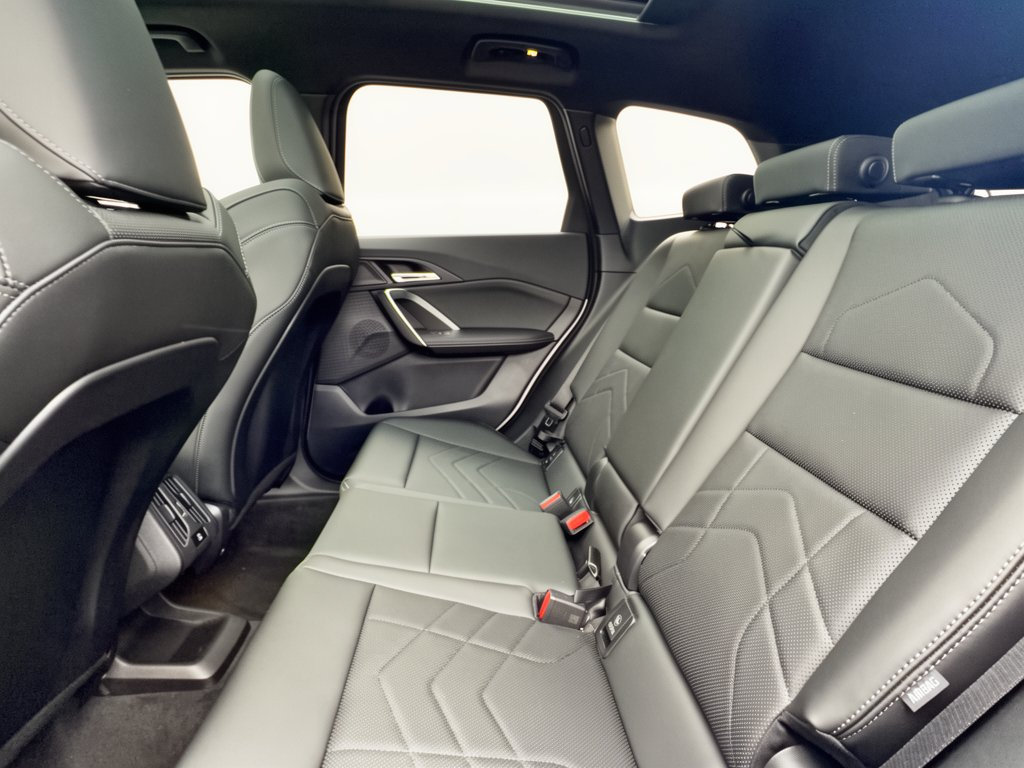 New 2027 BMW X1 xDrive28i AWD/4WD image 25