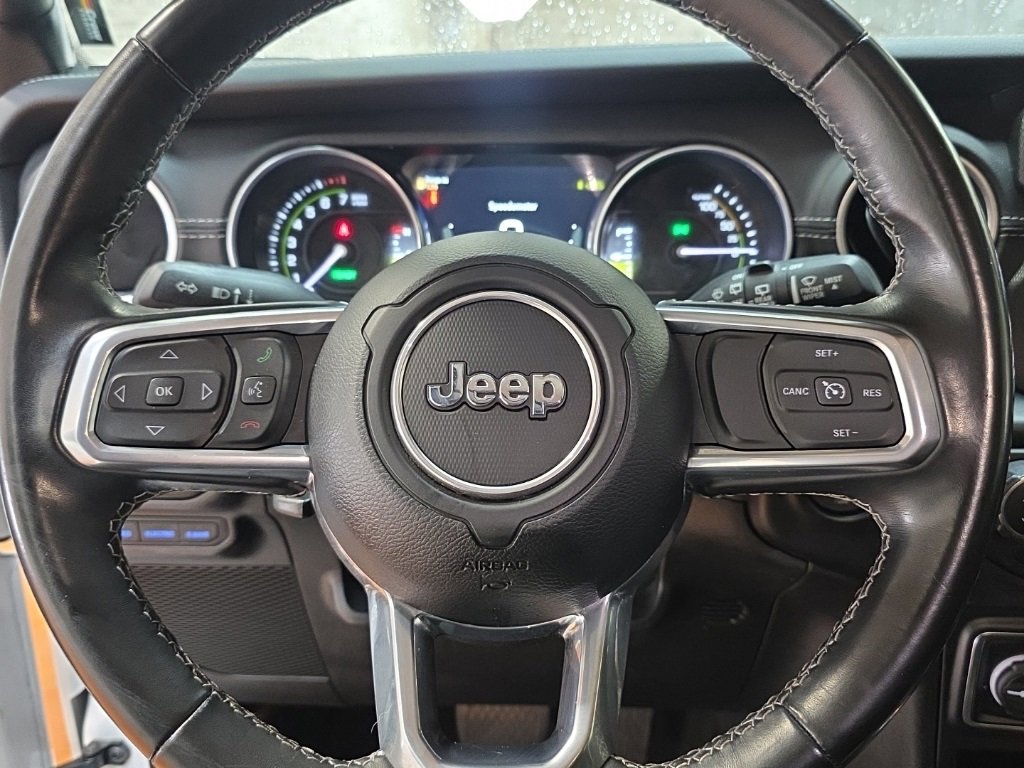 Used 2022 Jeep Wrangler Unlimited Sahara 4xe image 28
