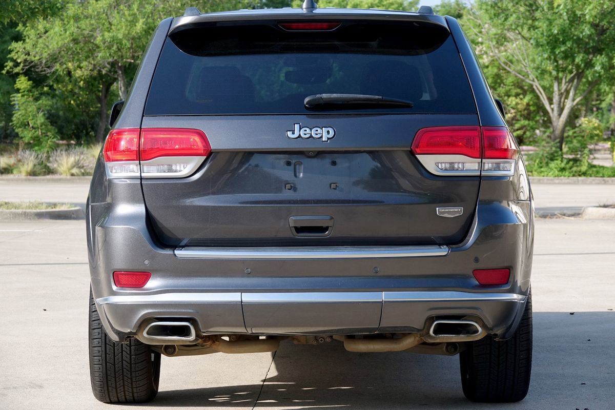 Used 2017 Jeep Grand Cherokee Summit w/ Platinum Series Group image 16