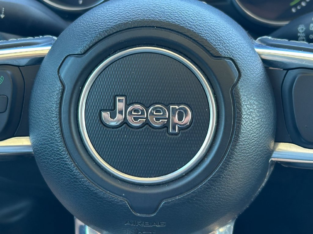 Used 2022 Jeep Wrangler Unlimited Sahara AWD/4WD image 40