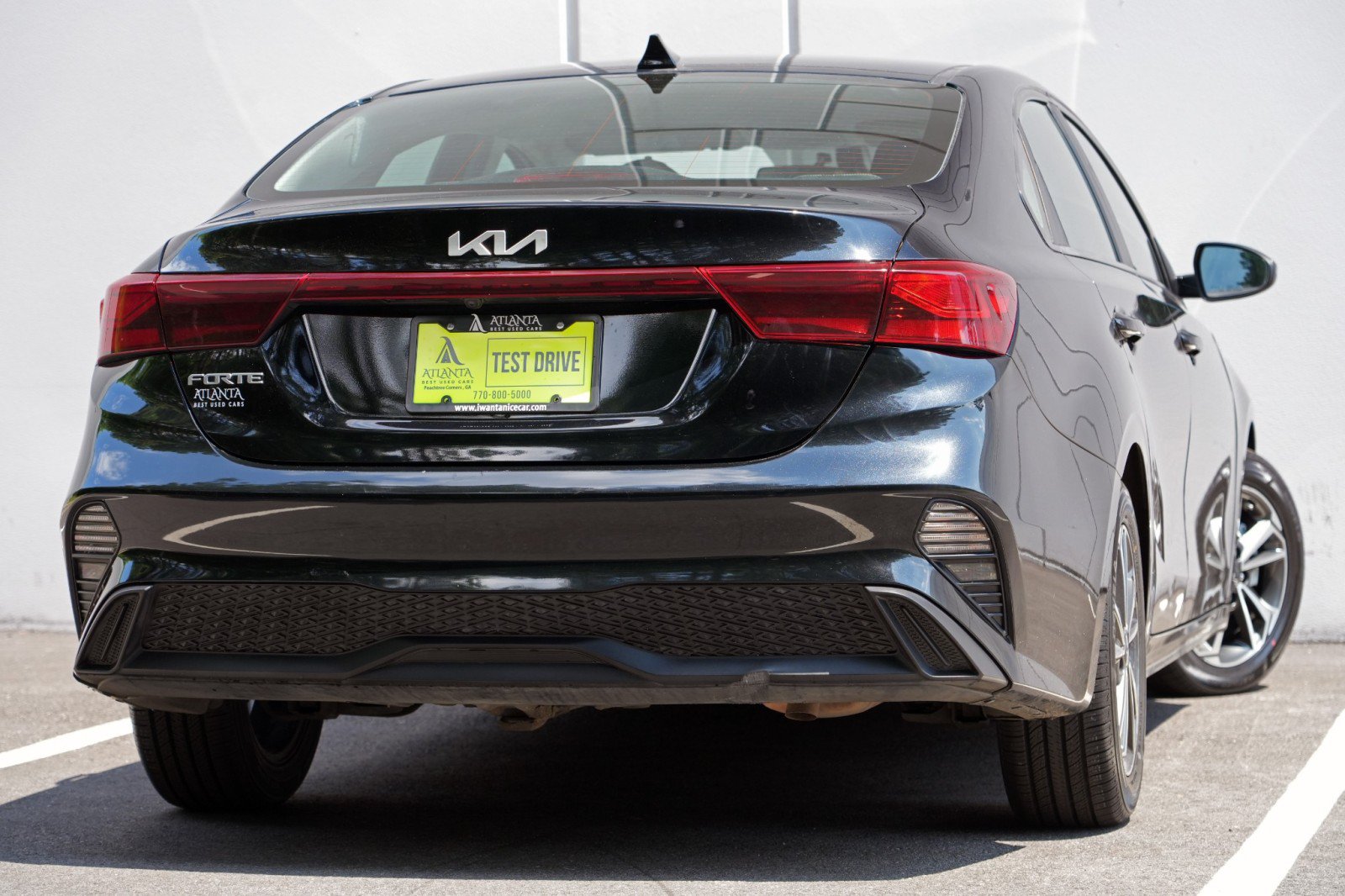 Used 2023 Kia Forte LXS FWD image 4