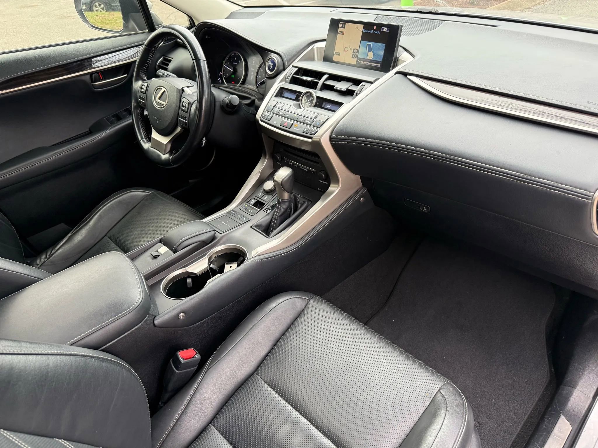 Used 2016 Lexus NX 300h AWD image 21