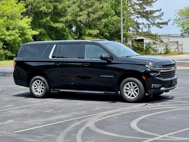 Used 2024 Chevrolet Suburban LT AWD/4WD image 10
