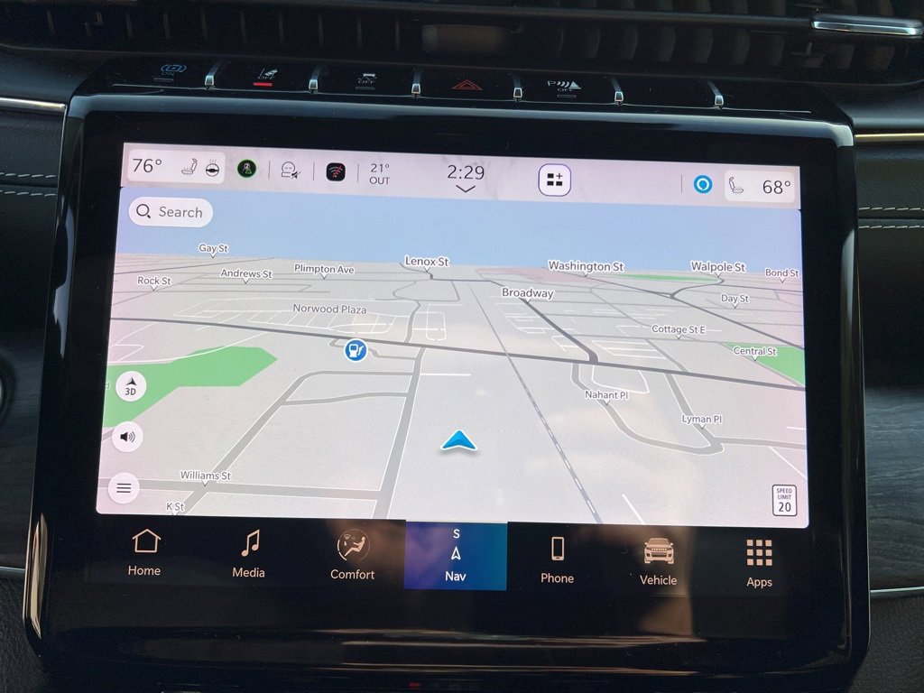 Used 2023 Jeep Grand Cherokee Overland image 20