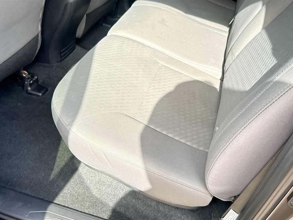 Used 2020 Toyota Tacoma SR5 RWD image 28