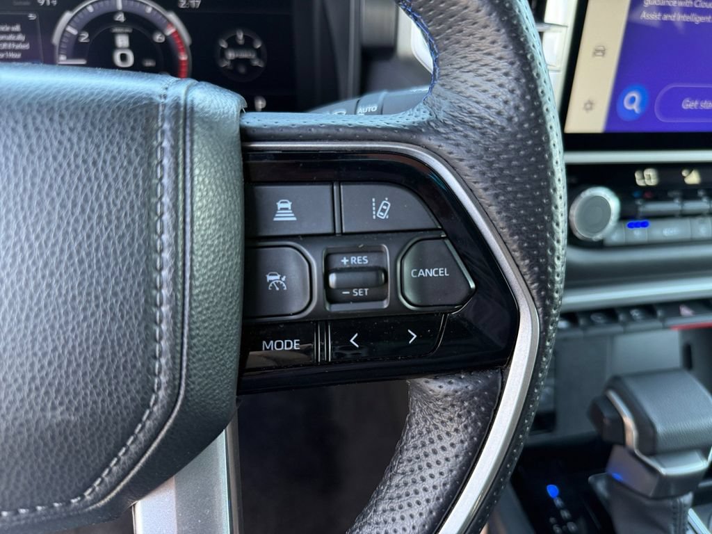 Used 2025 Toyota Tundra Platinum AWD/4WD image 22