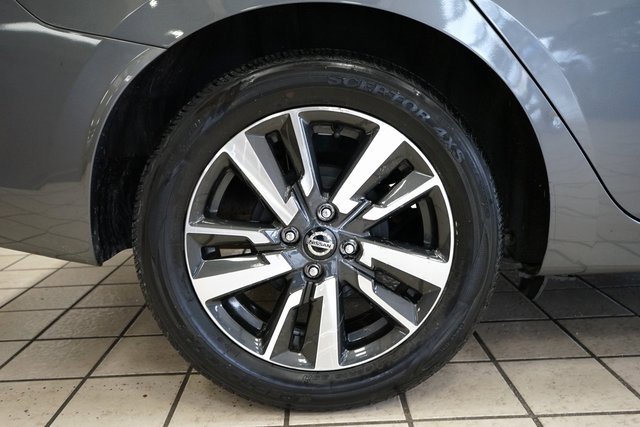 Used 2021 Nissan Versa SV image 47