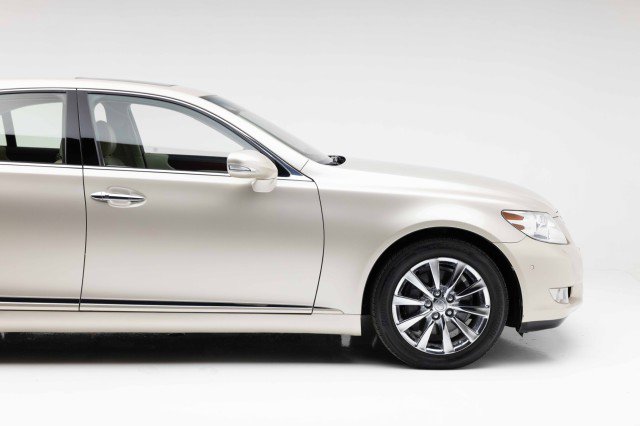 Used 2012 Lexus LS 460 w/ Luxury Value Edition image 23