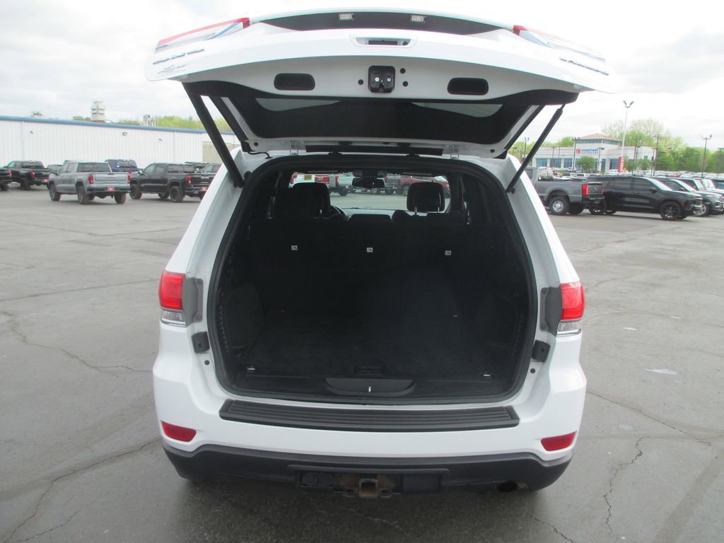 Used 2014 Jeep Grand Cherokee Laredo w/ Security & Convenience Group image 6