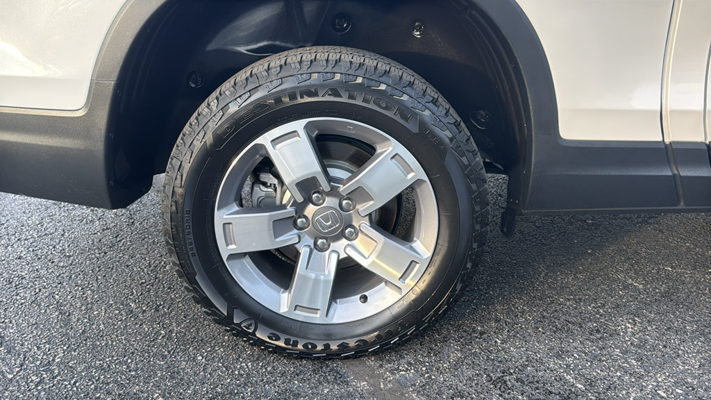 Certified 2025 Honda Ridgeline RTL image 8