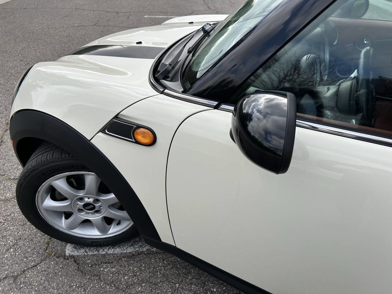 Used 2009 MINI Cooper Hardtop w/ Premium Pkg FWD image 19