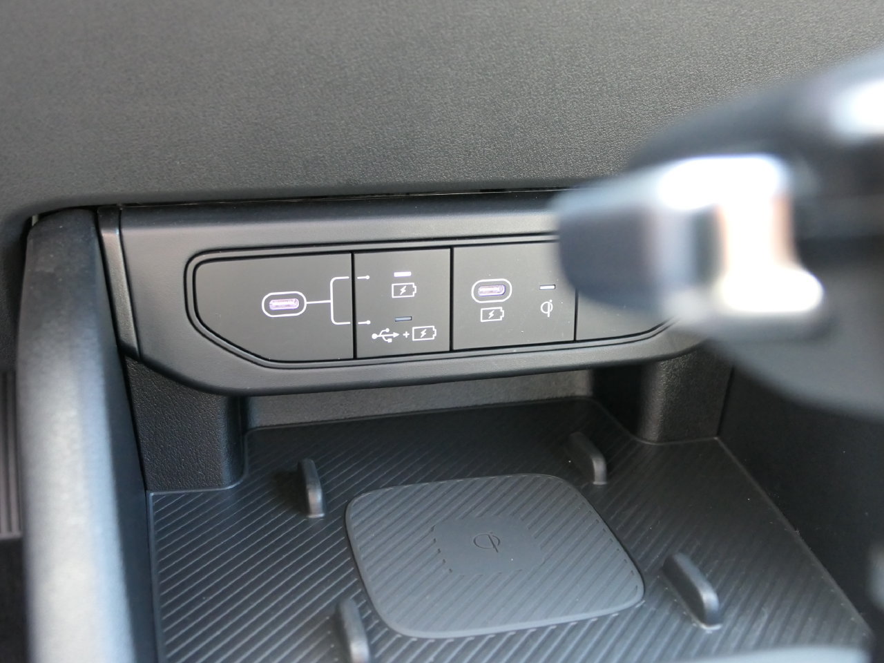 Certified 2025 Kia K4 GT-Line w/ GT-Line Premium Package FWD image 20