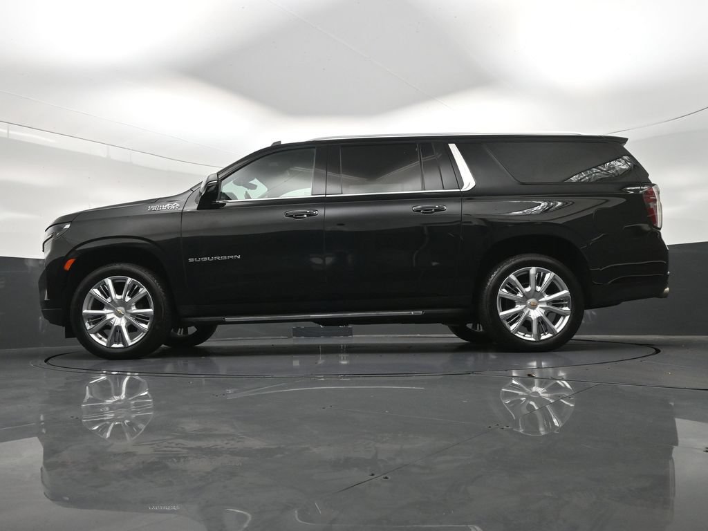 Used 2023 Chevrolet Suburban High Country RWD image 21