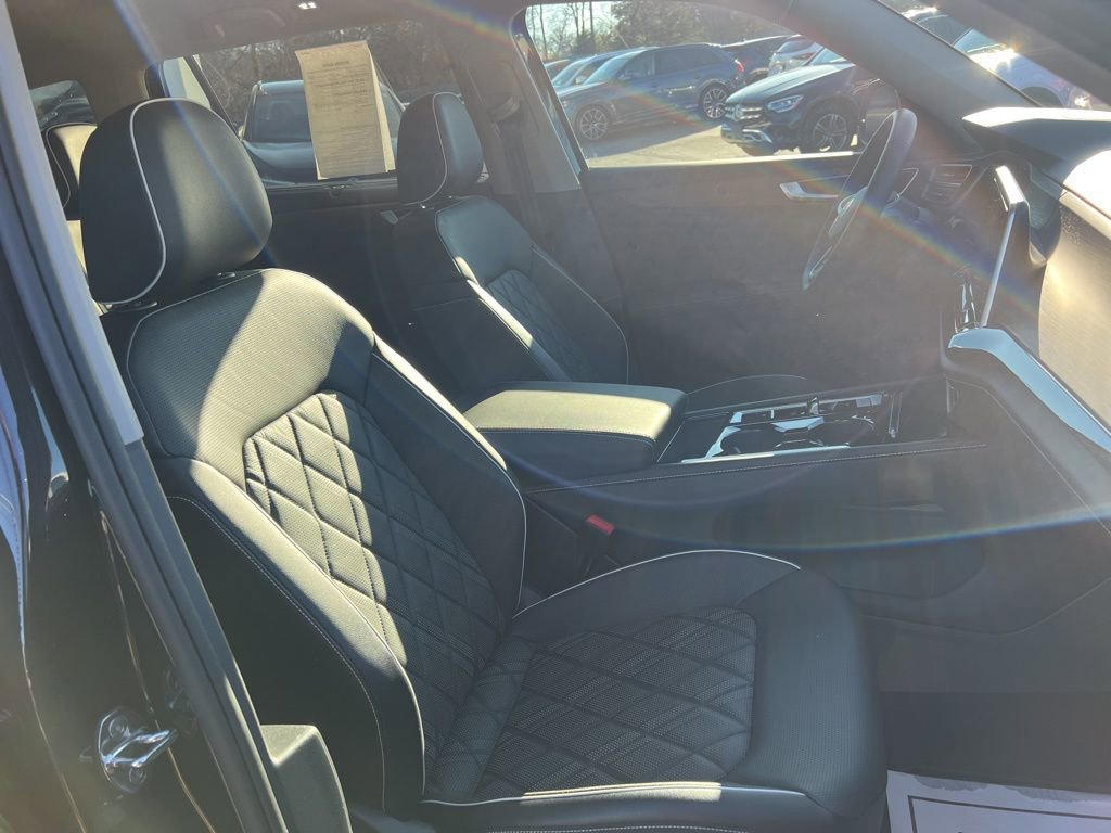 Used 2024 Volkswagen Atlas SEL Premium R-Line image 24