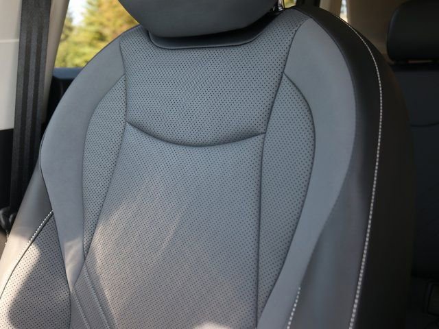 New 2026 Volkswagen Tiguan SE image 8