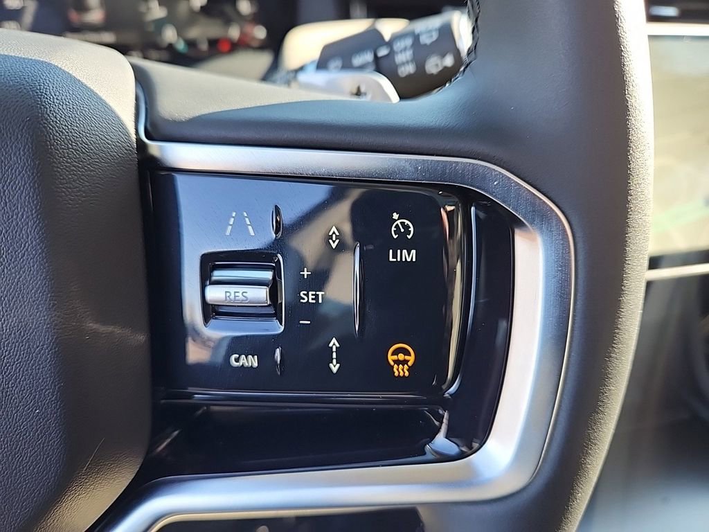 Certified 2025 Land Rover Discovery Sport S image 20
