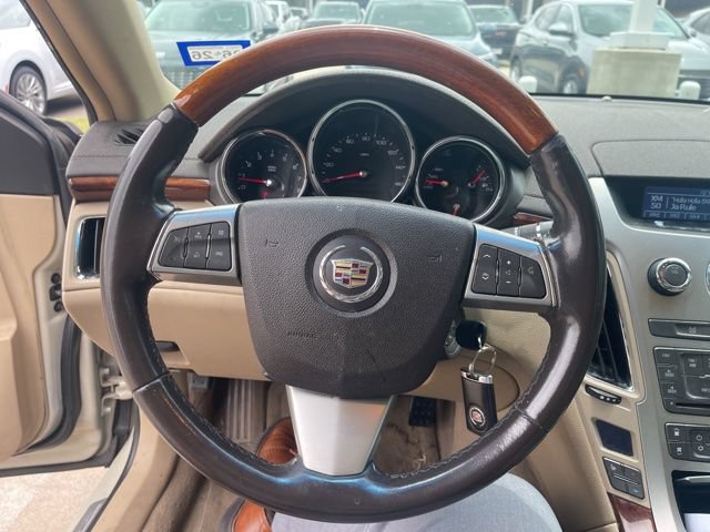 Used 2011 Cadillac CTS Luxury RWD image 5