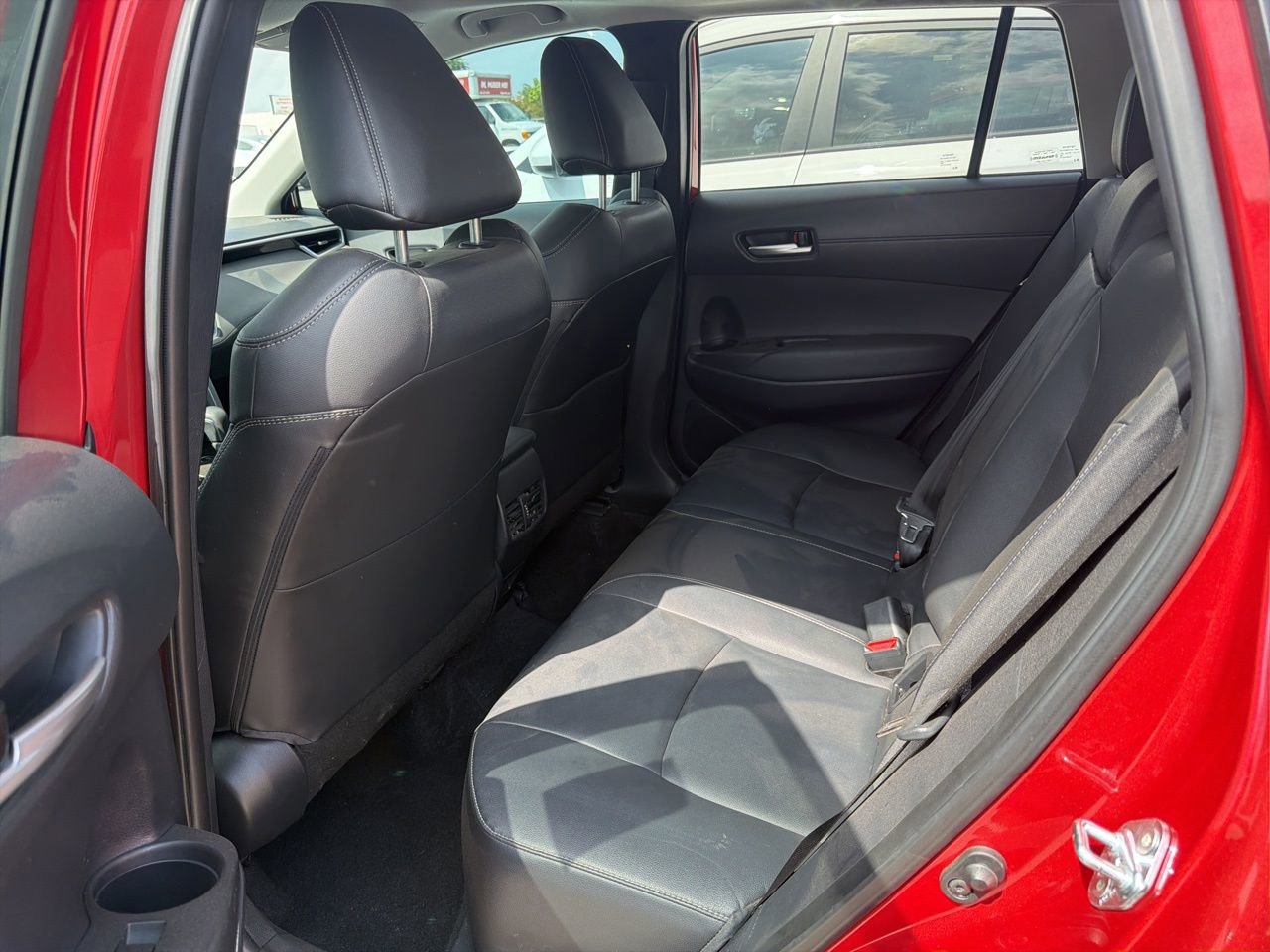 Used 2025 Toyota Corolla Cross XLE w/ Convenience Package FWD image 8