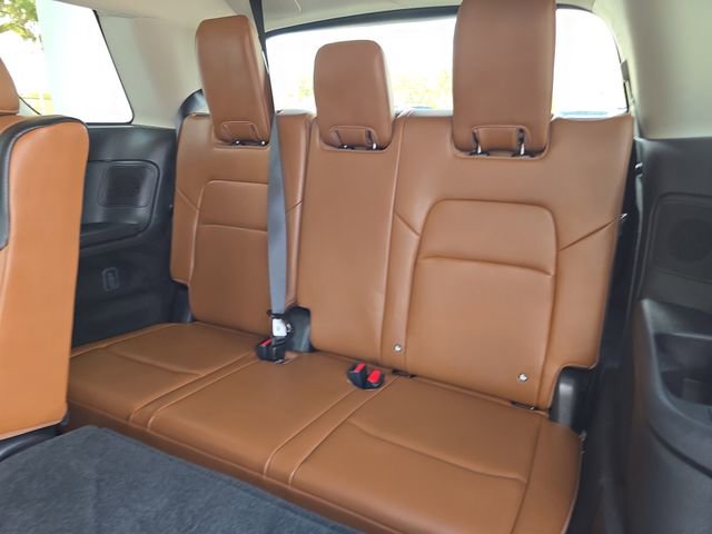 Used 2025 Nissan Pathfinder Platinum w/ Cargo Package image 15