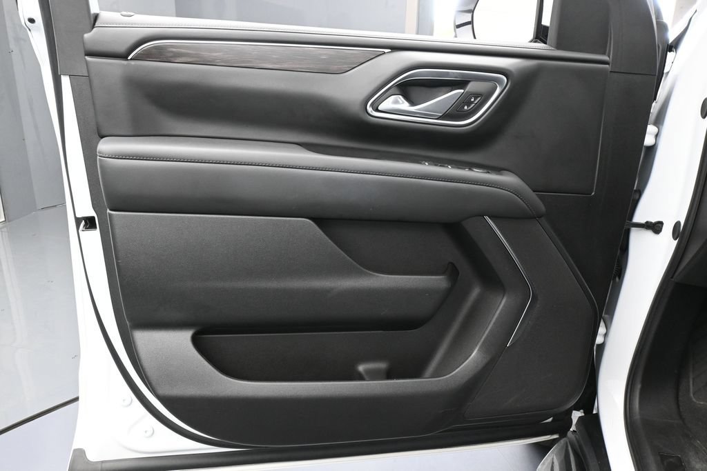 Used 2024 Chevrolet Tahoe LS RWD image 14