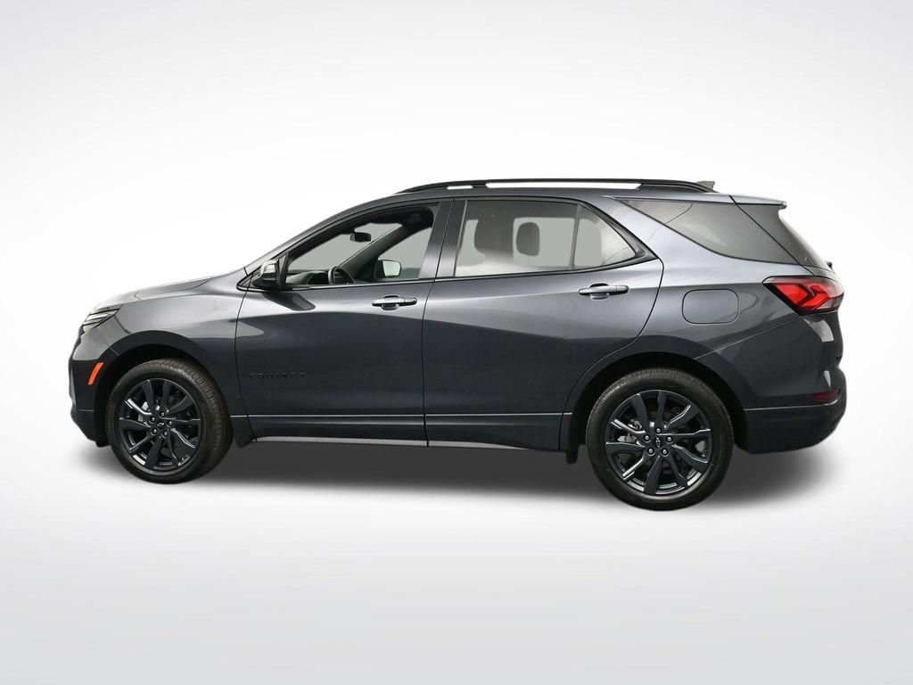 Used 2023 Chevrolet Equinox RS w/ RS Leather Package image 2