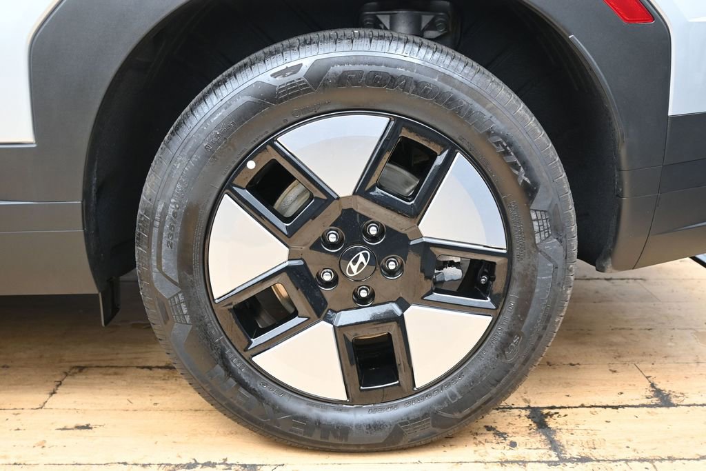 Used 2026 Hyundai Santa Fe SEL FWD image 12