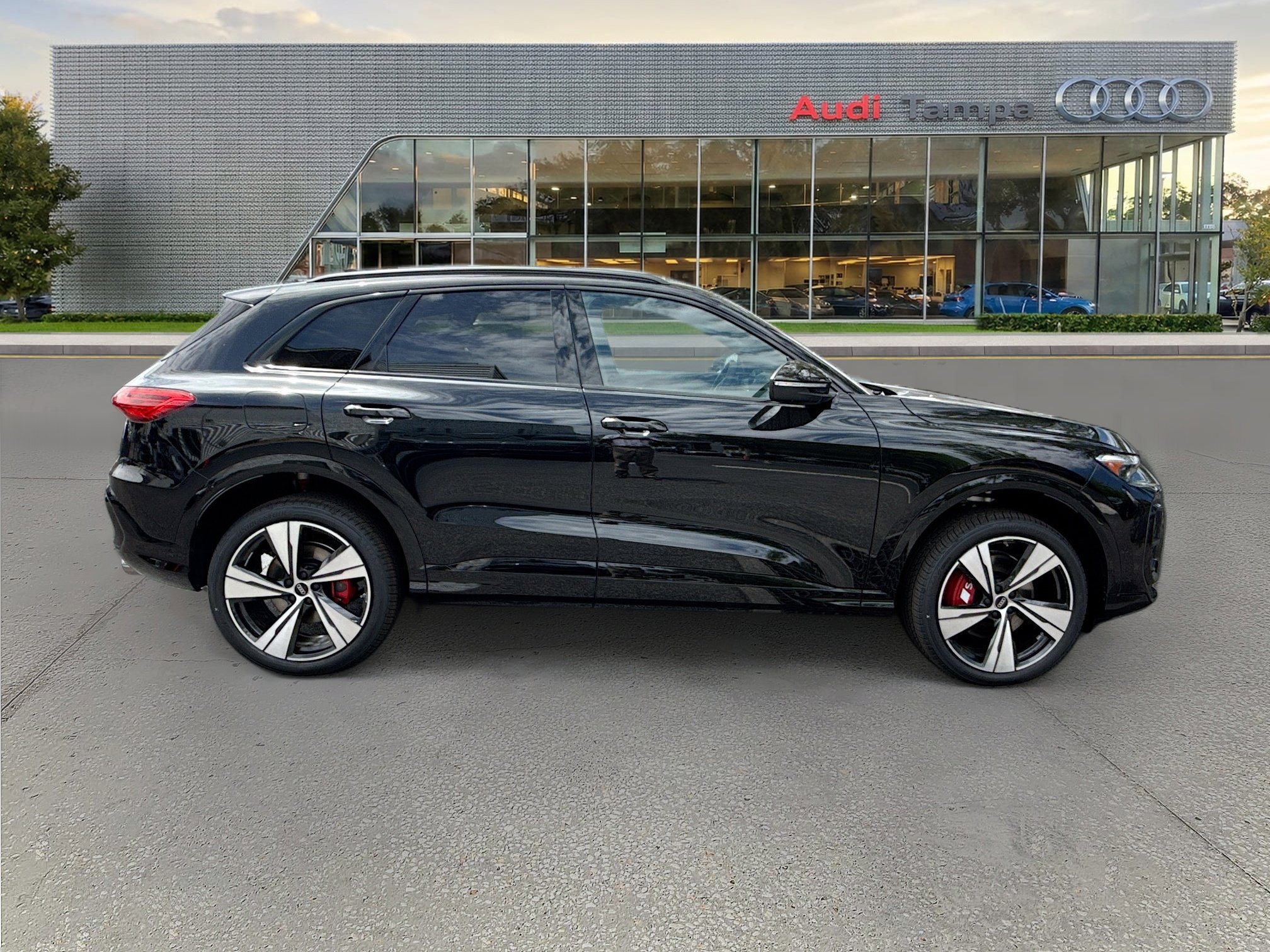 New 2026 Audi SQ5 Premium Plus AWD/4WD image 2